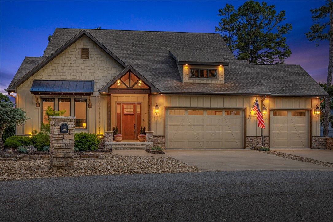 Property Photo:  42 Devizis Drive  AR 72714 