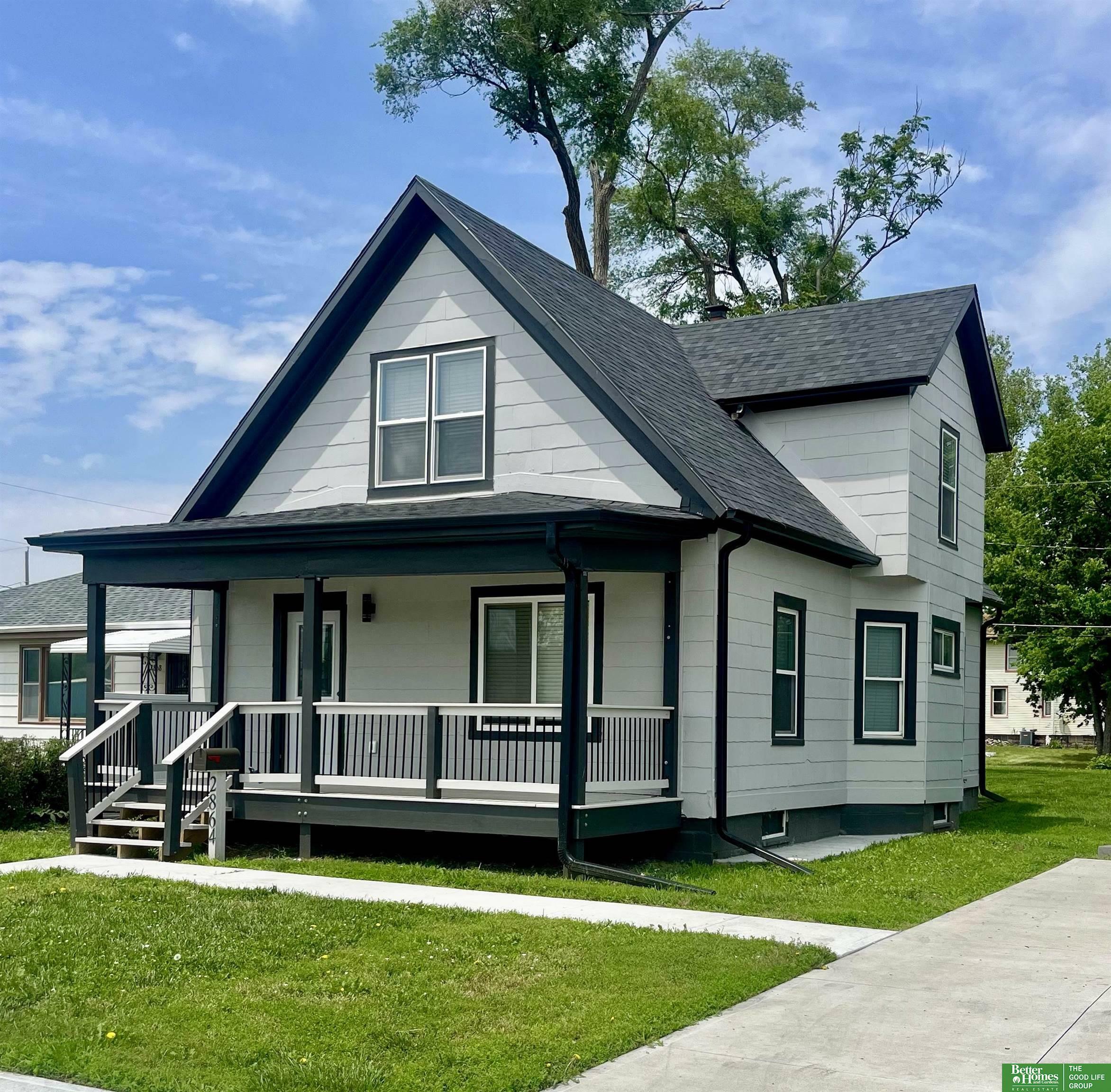 Property Photo: 2864 Spaulding Street NE 68111