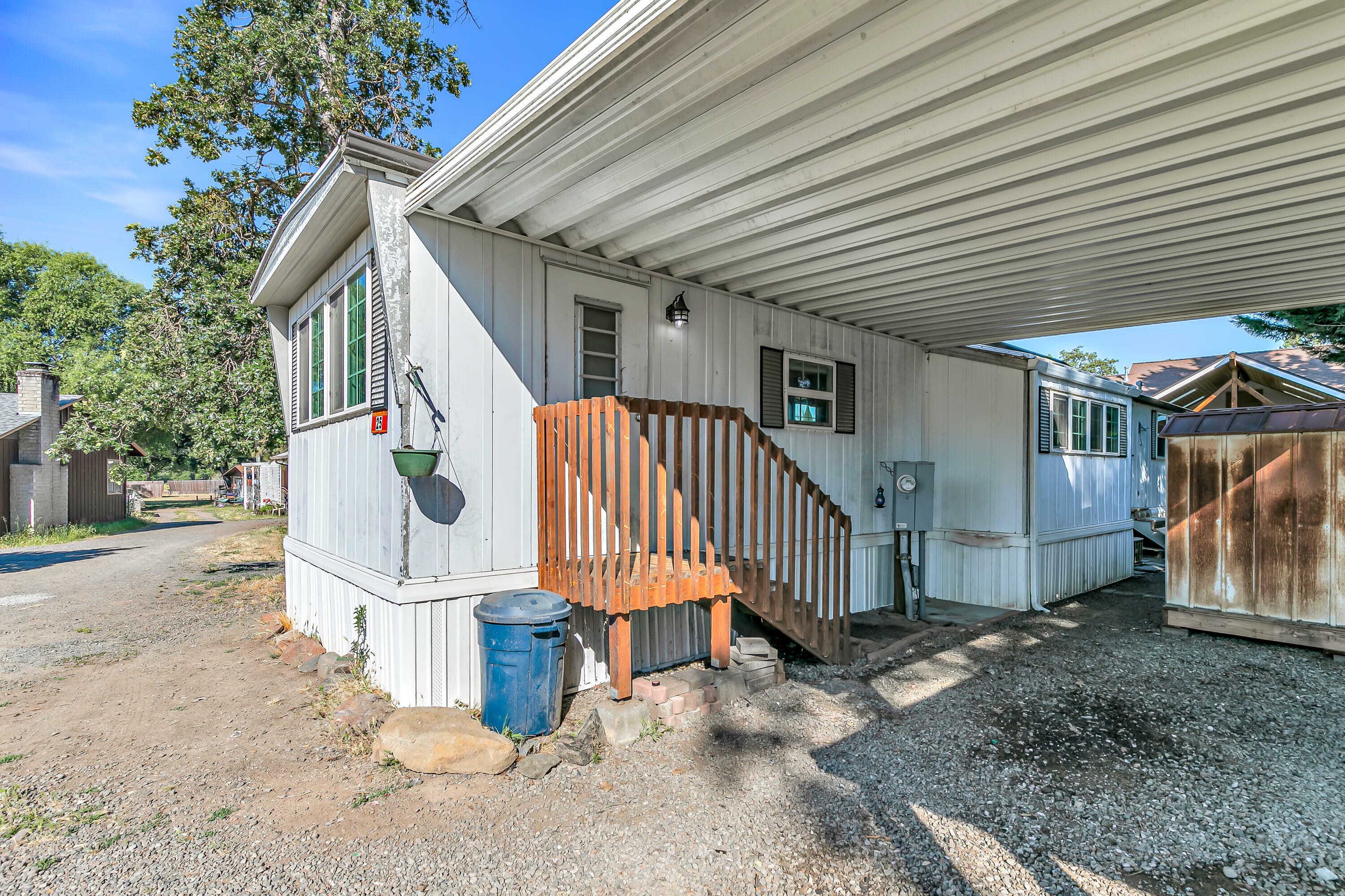 Property Photo: 11427 Blackwell Road 25 OR 97502
