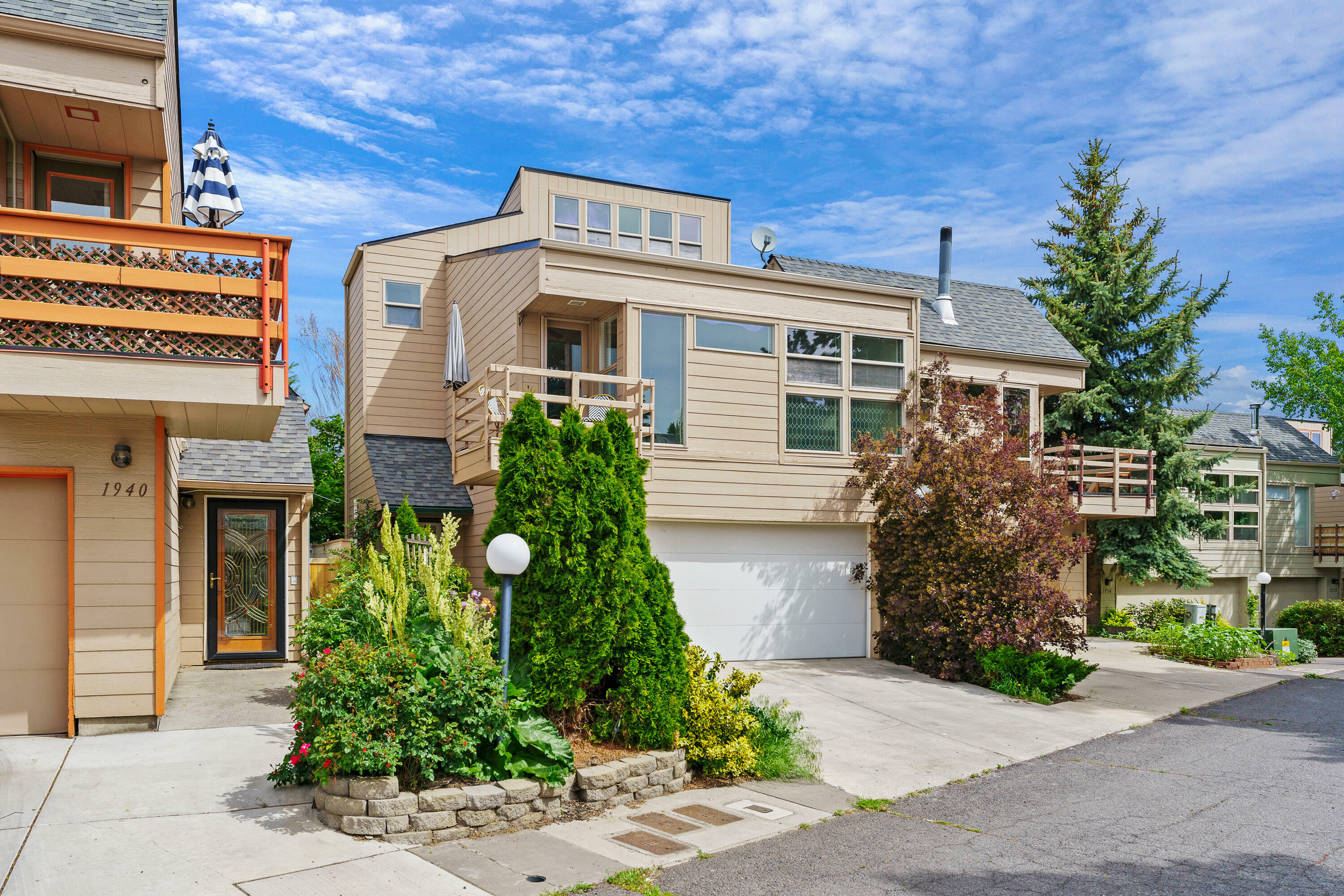 Property Photo: 1946 NE Otelah Place OR 97701