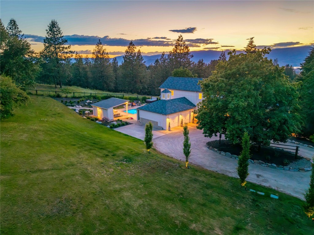 Property Photo: 2376 Saucier Road BC V1W 4B8