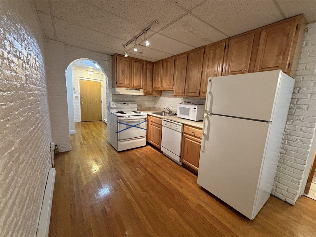 Property Photo: 96 Tyler B1 MA 02111