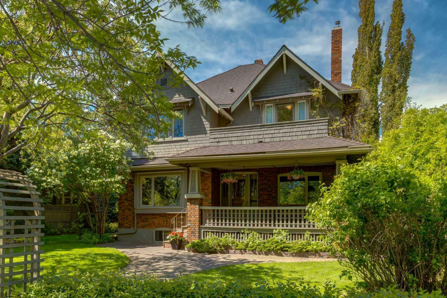 Photo de la propriété:  3015 Elbow Drive SW  AB T2S 2J3 