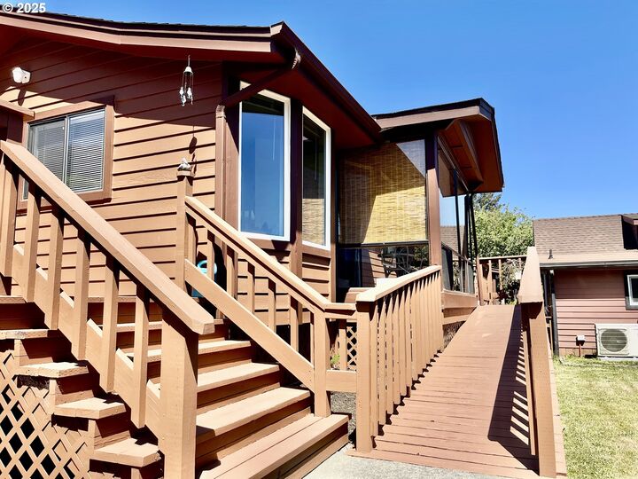 Property Photo:  19921 Whaleshead Rd I 3  OR 97415 