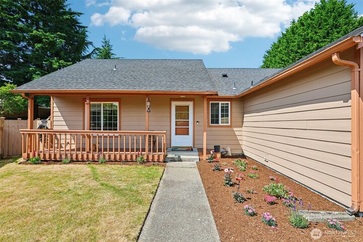 Property Photo:  25119  117 Court SE  WA 98030 