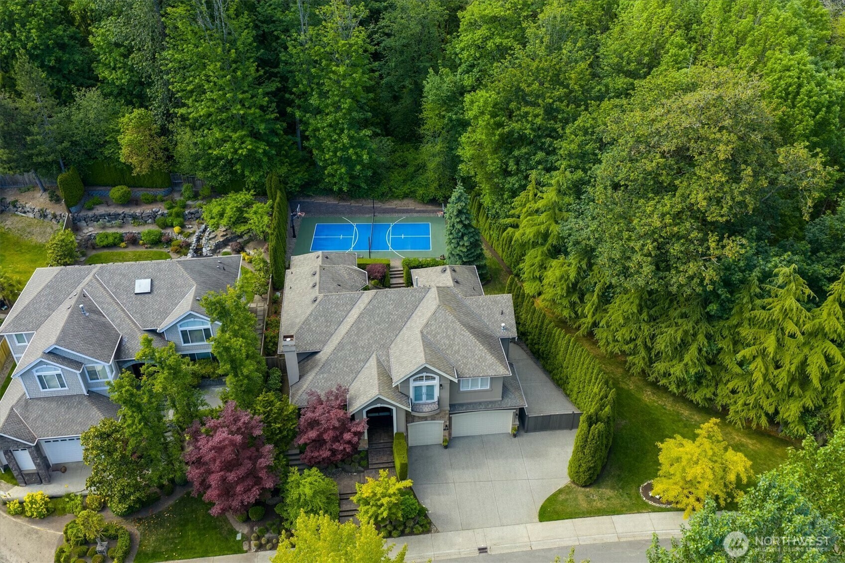 Property Photo: 14048 SE 92nd Street WA 98059