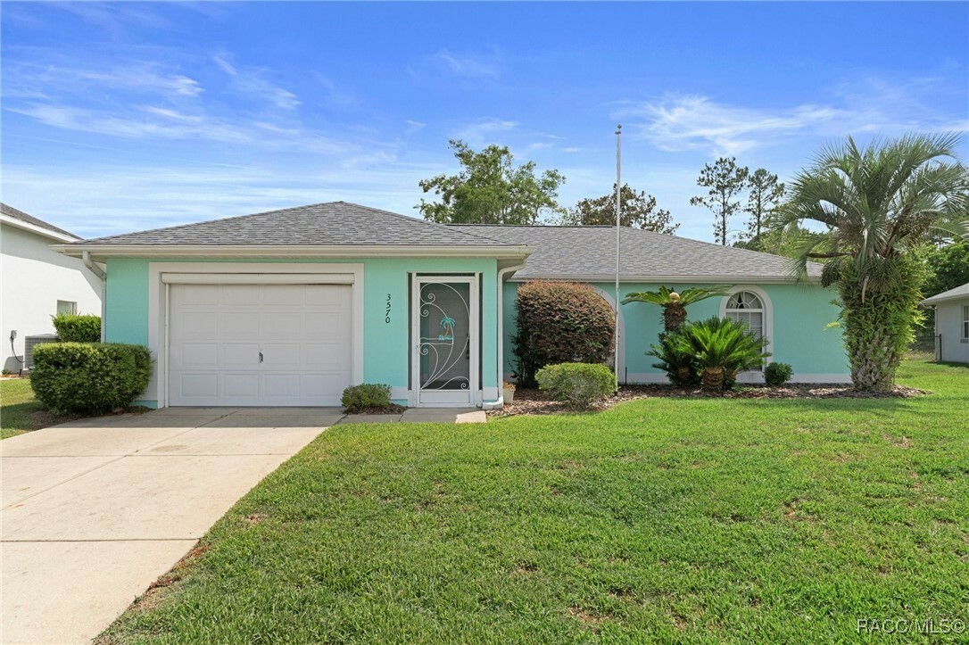 Property Photo: 3570 E Cove Park Trail FL 34442