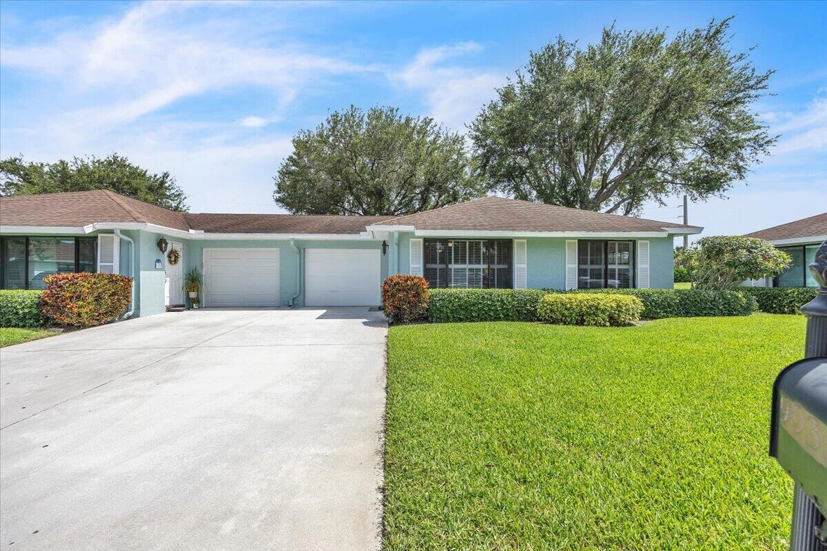 Property Photo: 9935 Papaya Tree Trail B FL 33436