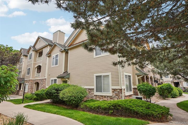 Property Photo: 9692 W Coco Circle 304 CO 80128