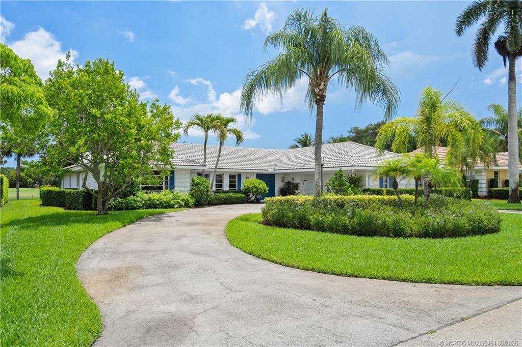 Property Photo: 3453 SE Fairway E FL 34997
