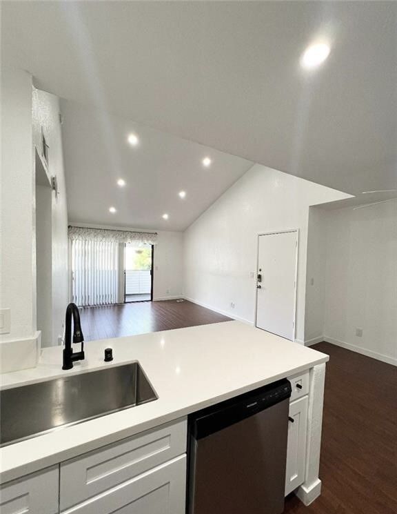 Property Photo:  8801 Independence Ave. 25  CA 91304 
