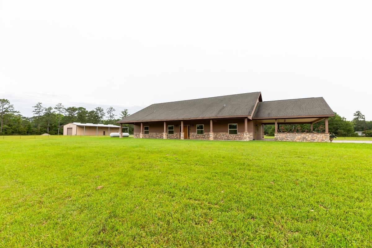 Property Photo: 114 Holmes Rd. TX 77657