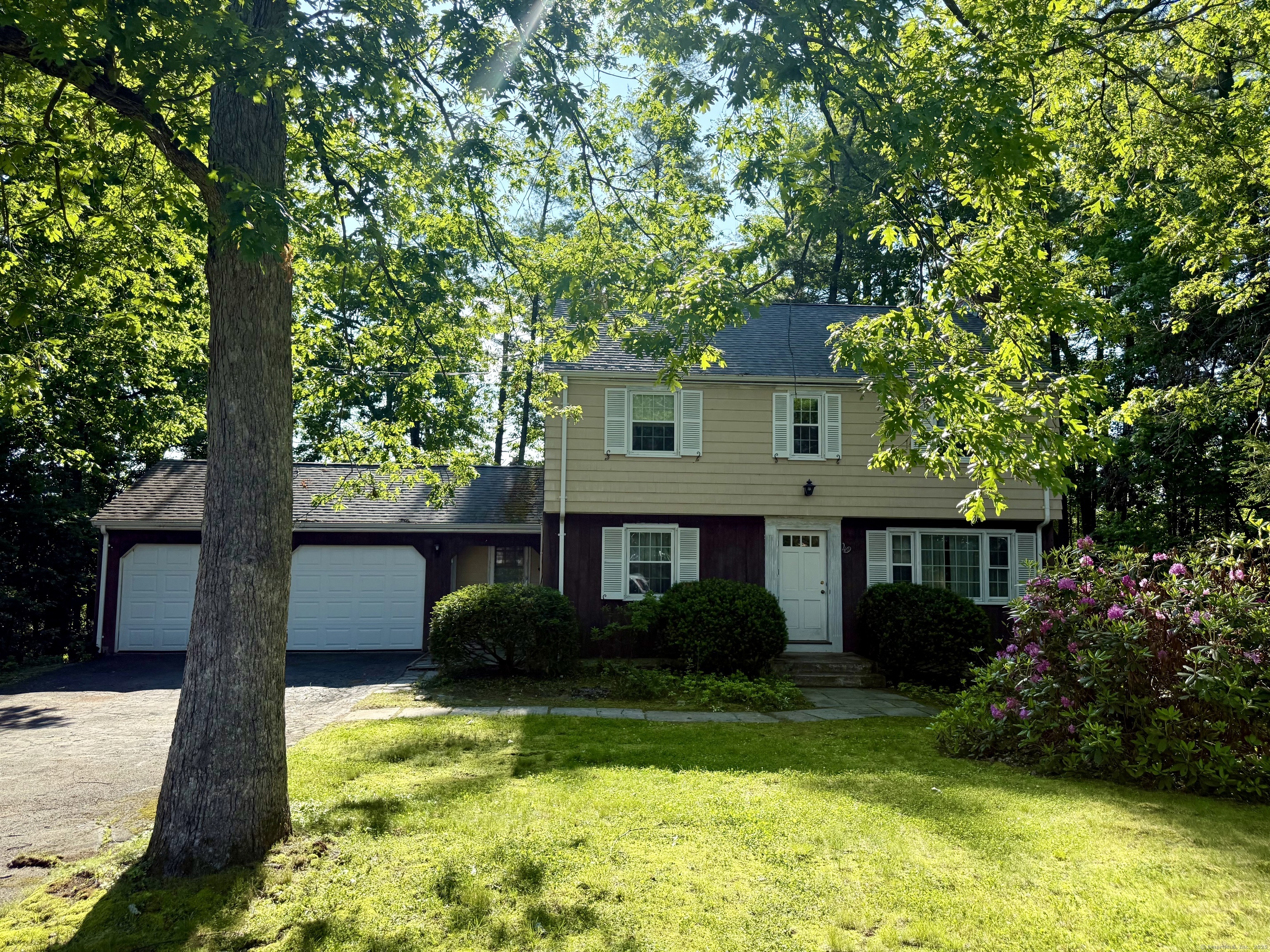 Property Photo: 49 Carver Circle CT 06070
