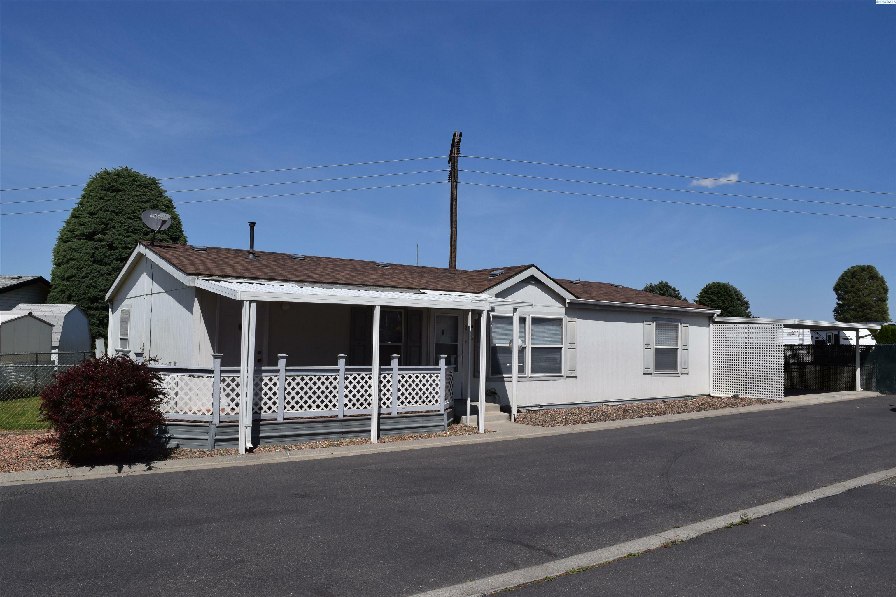 Property Photo: 7901 W Clearwater Ave 203 WA 99336