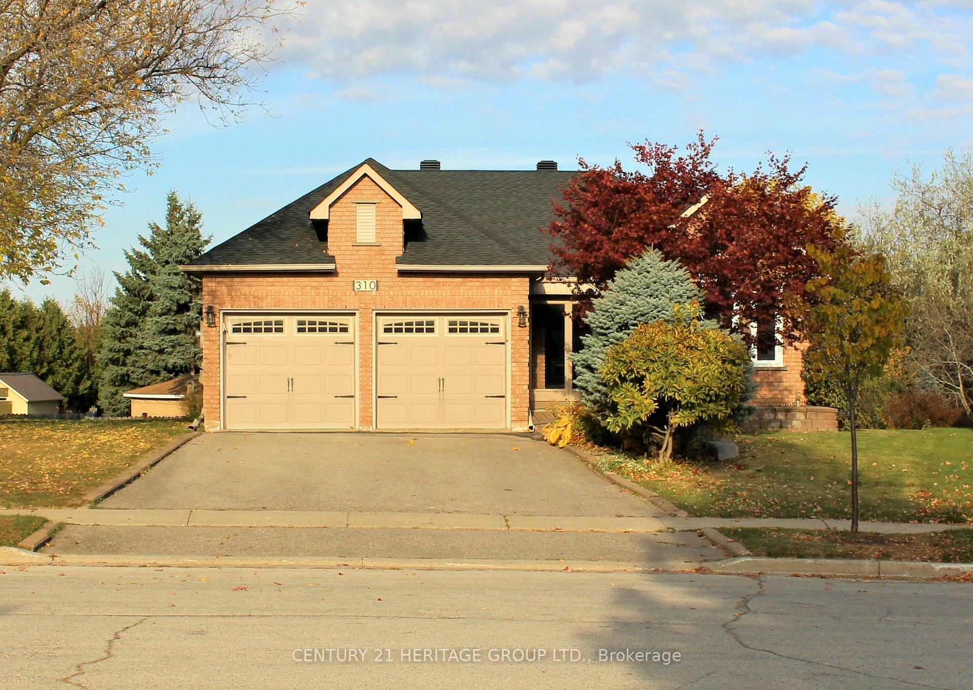 310 Chambers Crescent  Newmarket ON L3X 1T2 photo