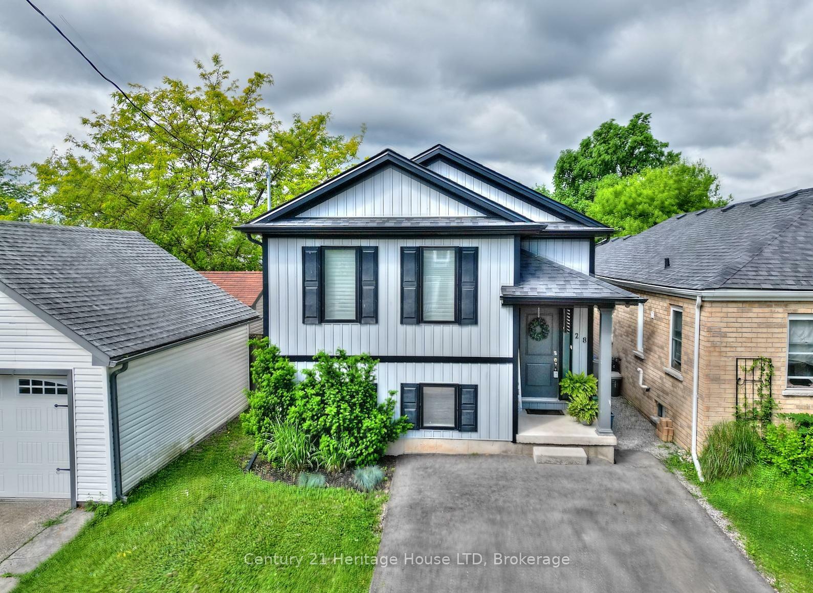 28 Churchill Street  St. Catharines ON L2S 2P2 photo