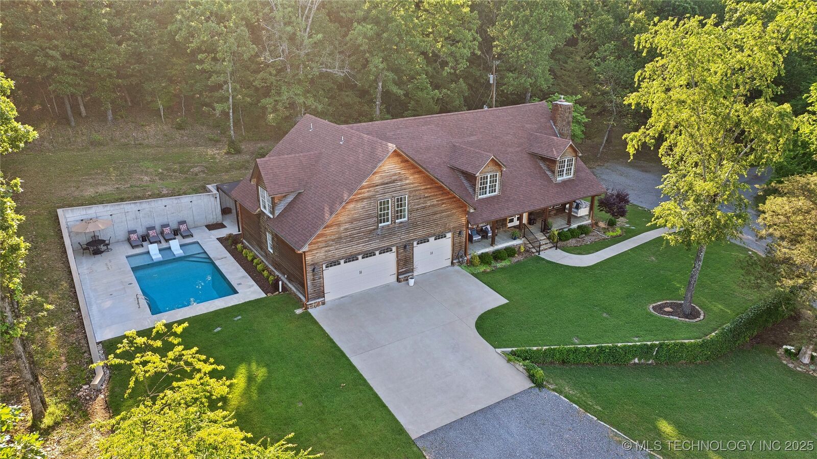 Property Photo:  20119 E Willis Road  OK 74464 