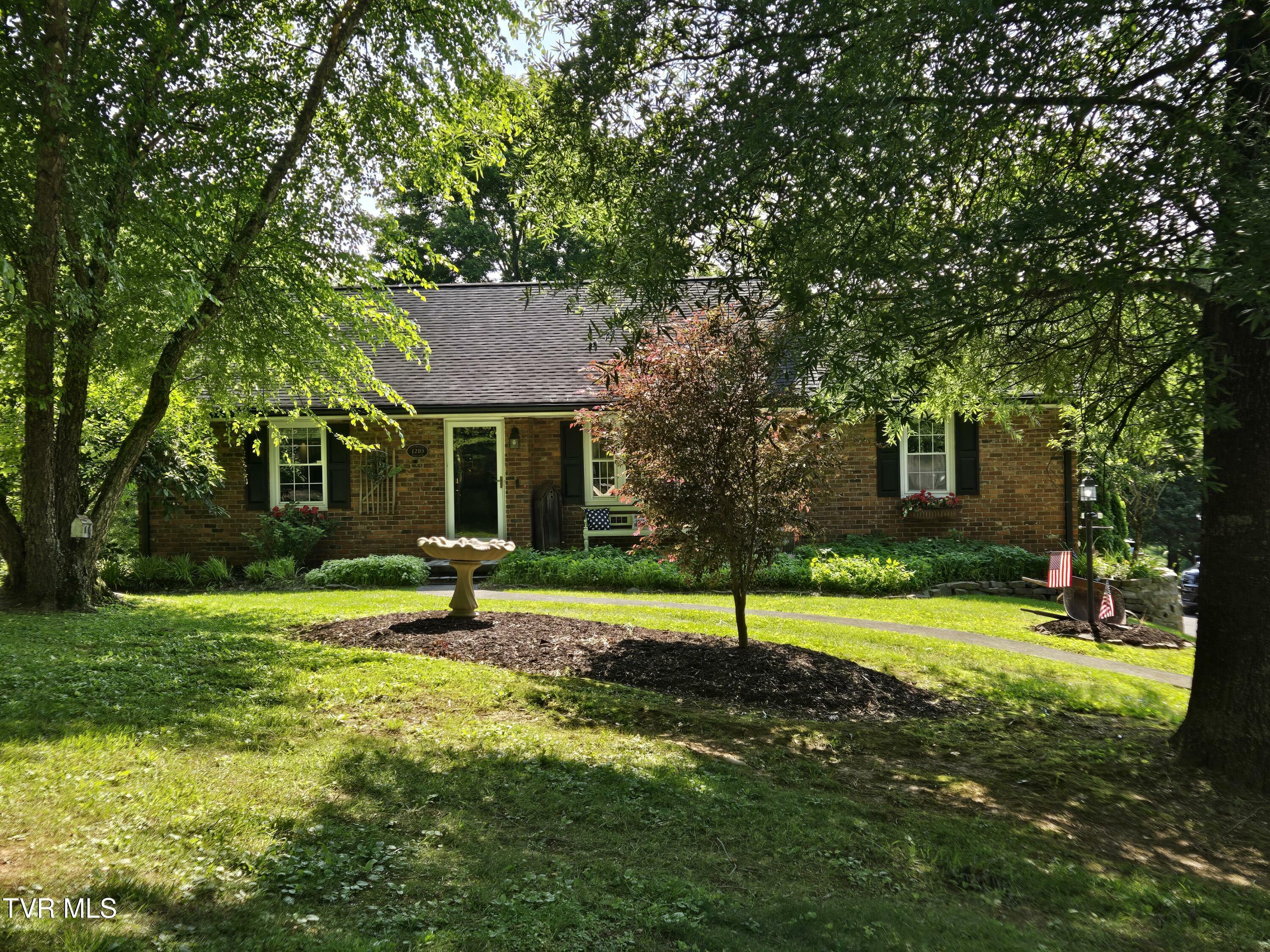 Property Photo: 1210 Riverview Drive TN 37643