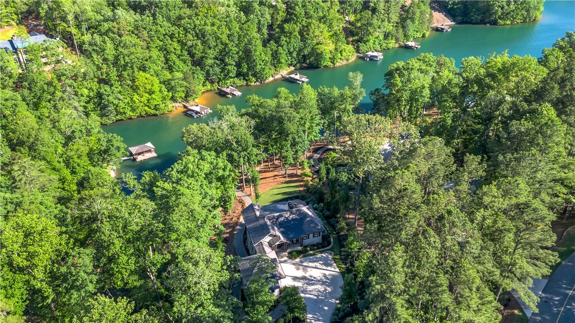 Property Photo: 201 Saranac Drive SC 29685