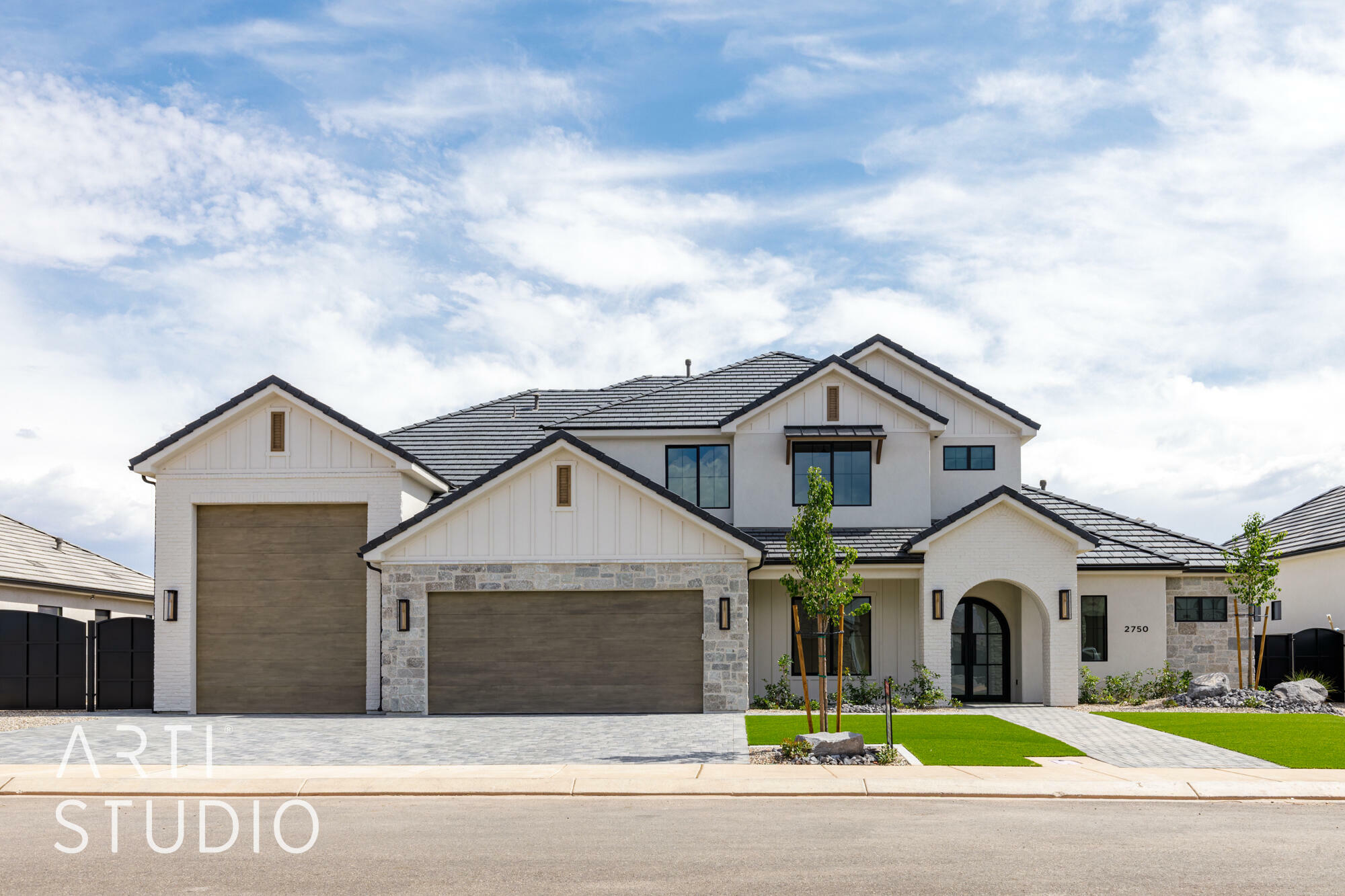 Property Photo: 2750 E Moorland Dr UT 84790