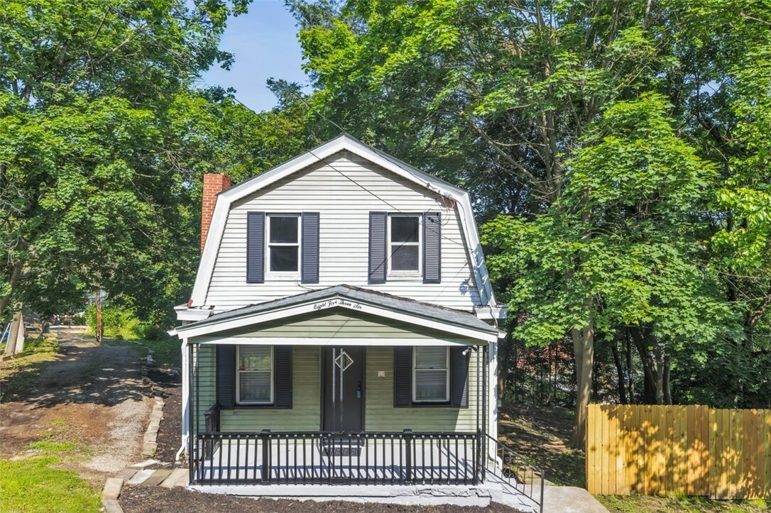 Property Photo: 8536 Pershing St PA 15235