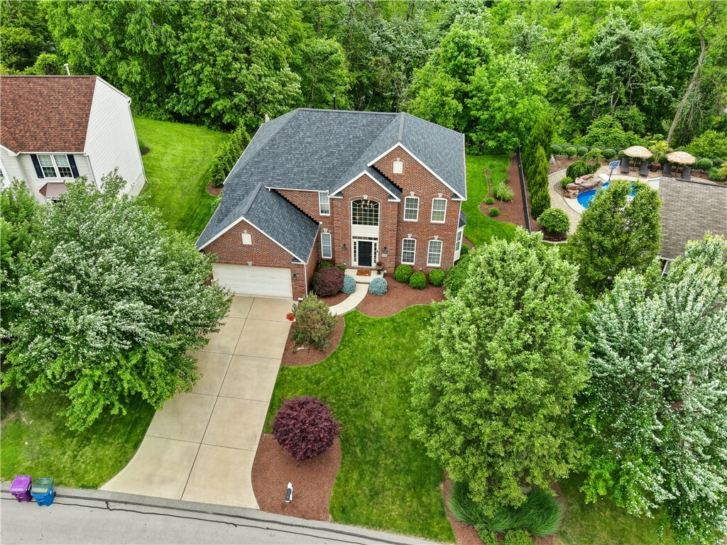Property Photo: 1135 Balkan Drive PA 15239