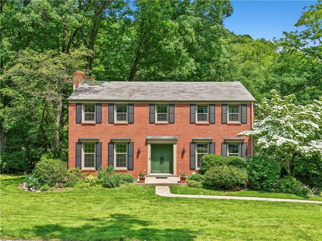 Property Photo: 105 Woodshire Dr PA 15215