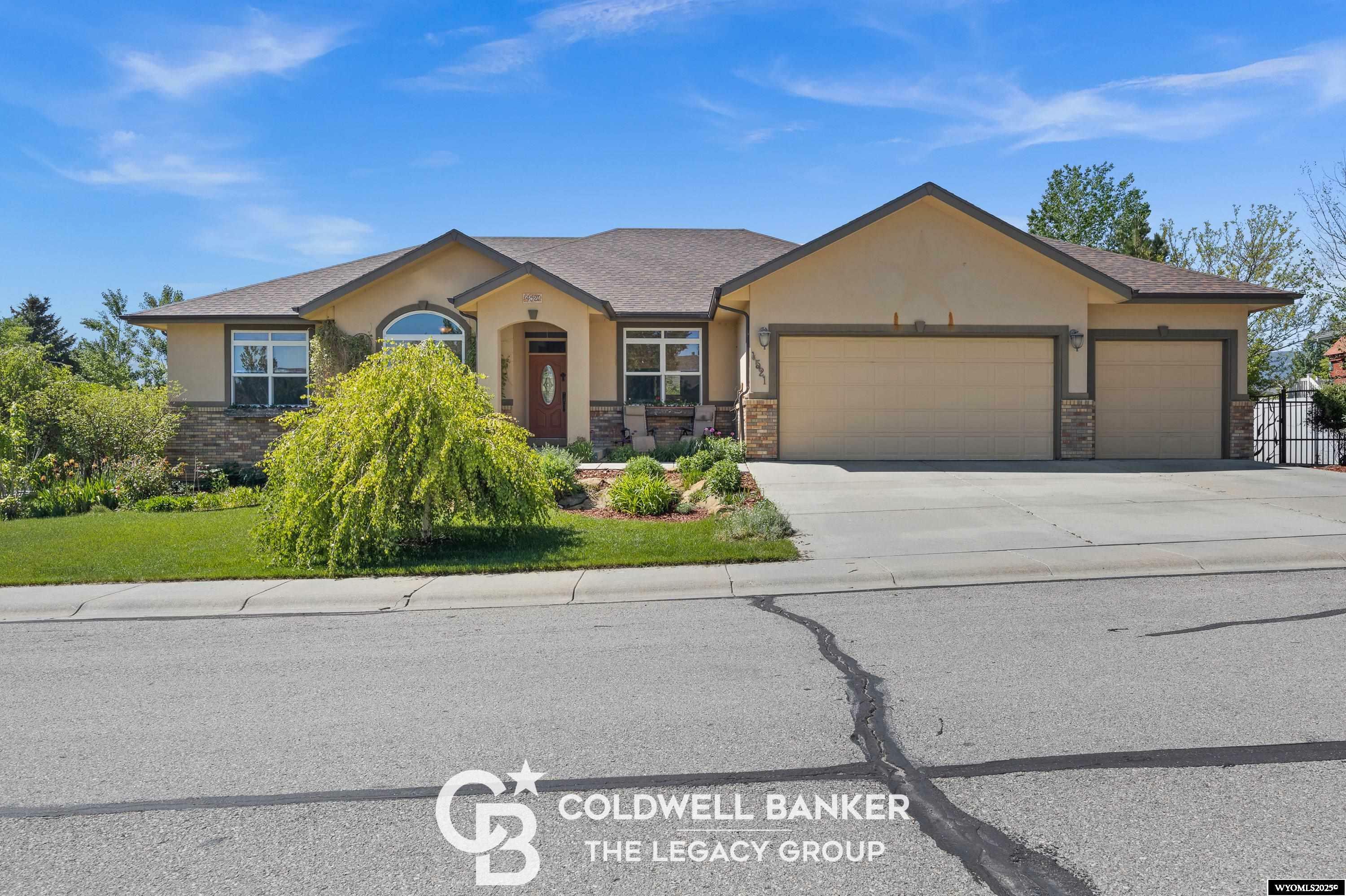 Property Photo:  4521 E 22nd  WY 82609 