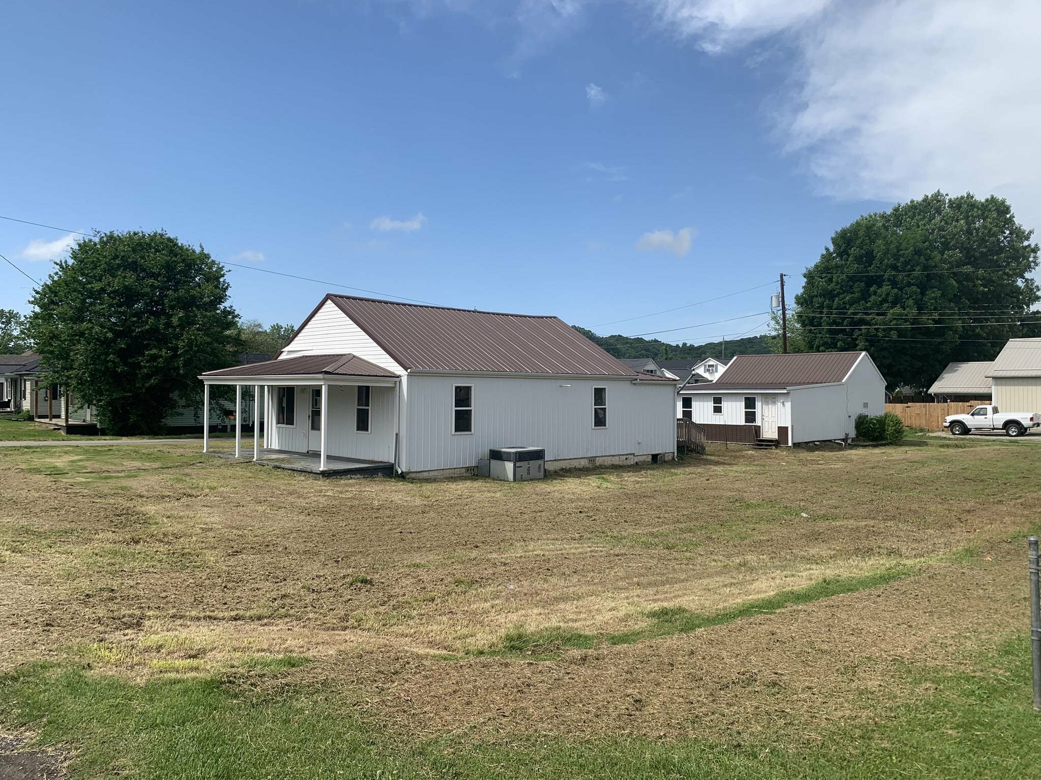 Property Photo: 901 Eastern Avenue KY 41183