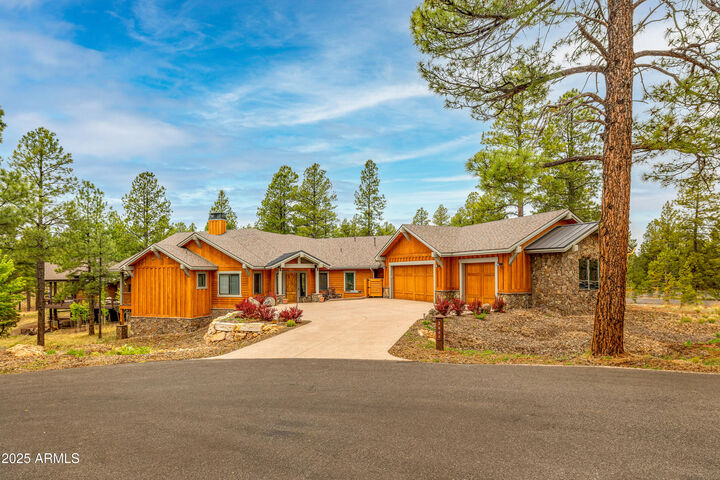 Property Photo:  3441 S Del Aire Court 182  AZ 86005 