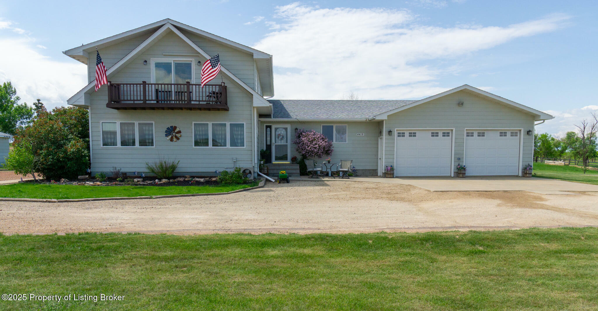 Property Photo: 4419 122nd Avenue SW ND 58655