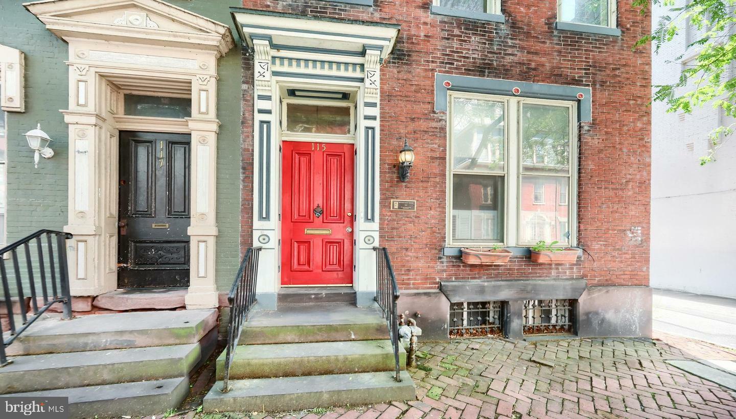 Property Photo: 115 Locust Street PA 17101
