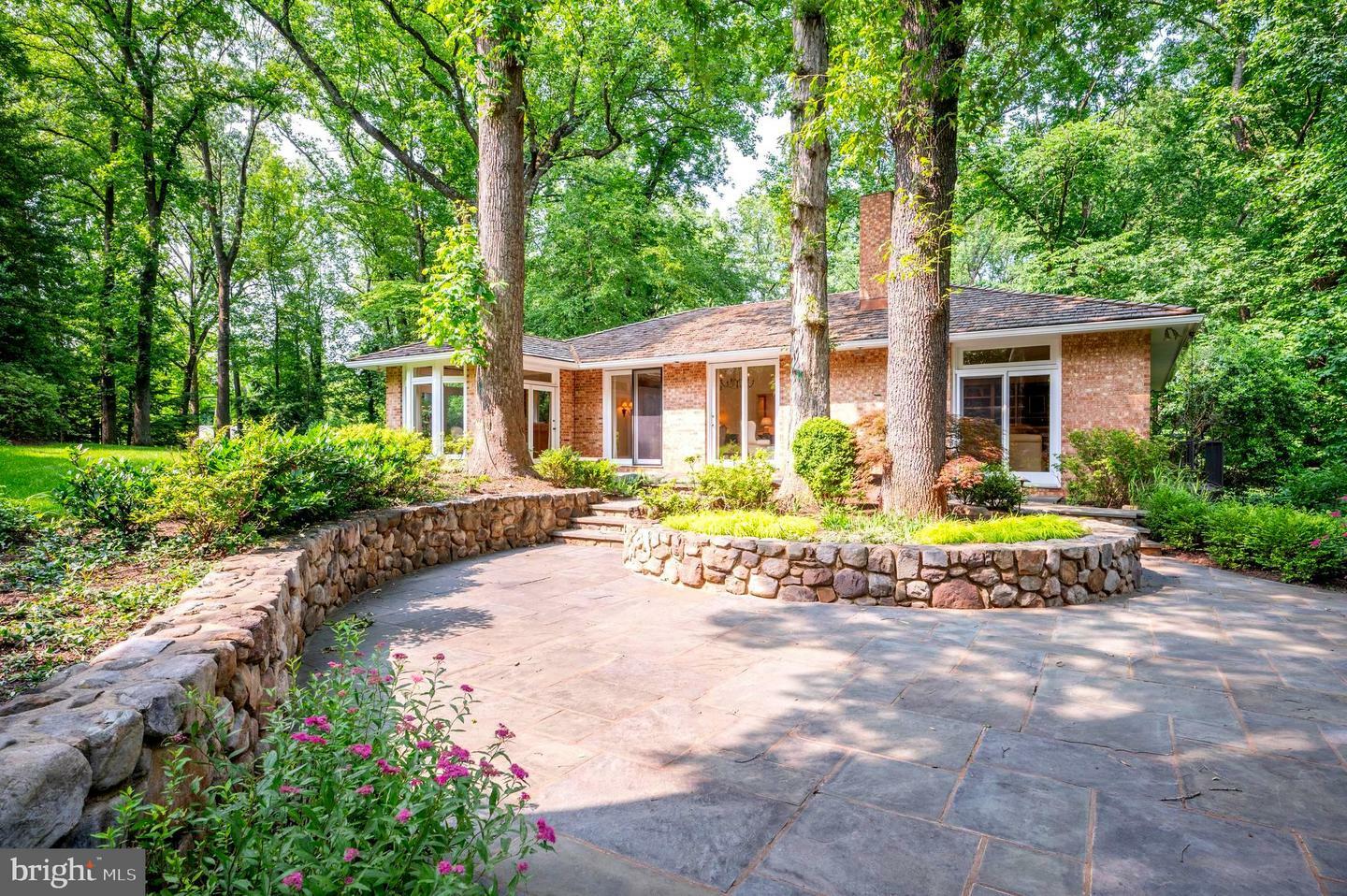 6501 Menlo Road  McLean VA 22101 photo