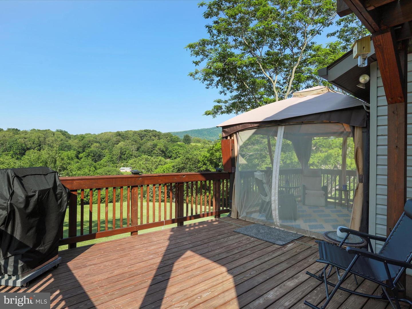 Property Photo: 123 Windy Meadows Court VA 22630