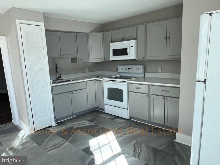 228 Chambersburg Street 2  Gettysburg PA 17325 photo