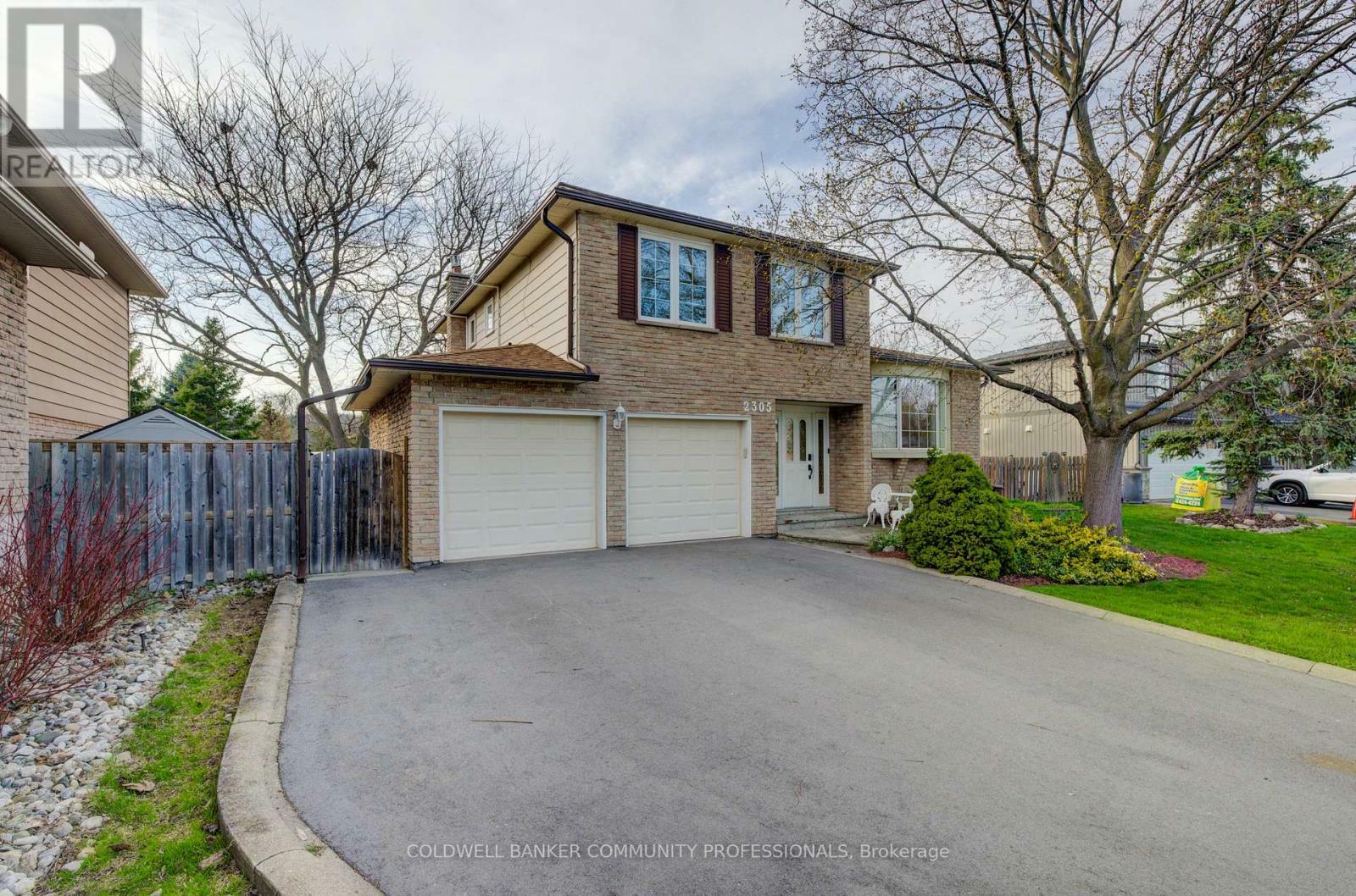 Property Photo:  2305 Kirkburn Drive  ON L7P 4E9 