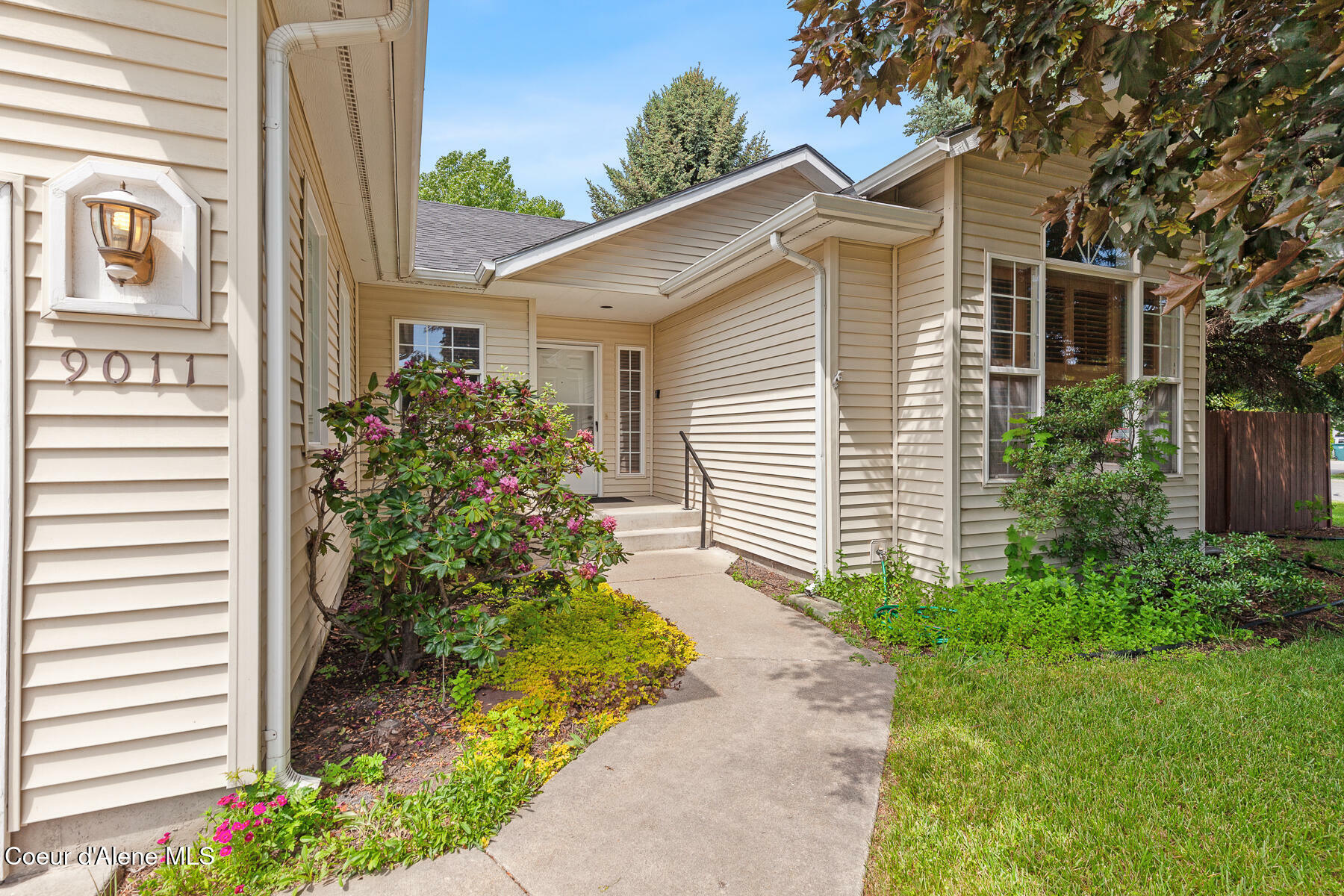 Property Photo: 9011 N Blossom Dr ID 83835