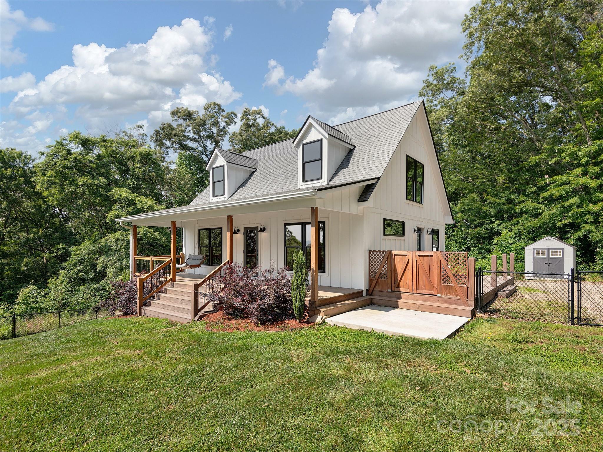 Property Photo: 31 Rory Phillips View NC 28715