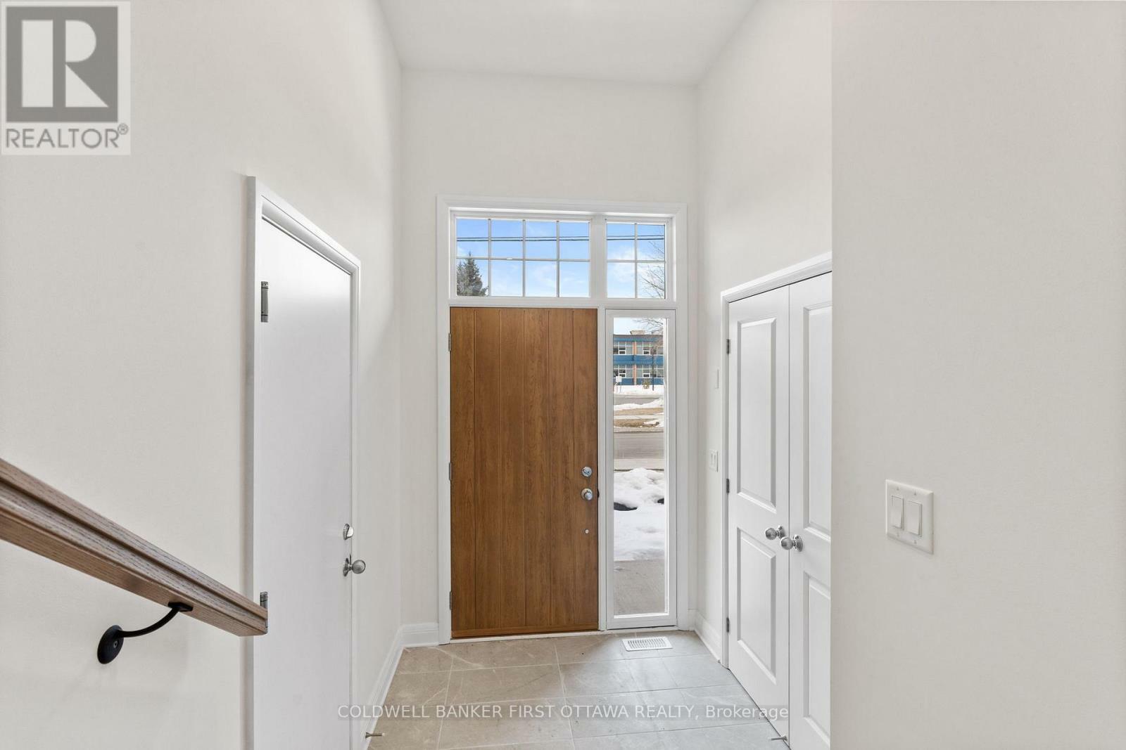 Property Photo: 1326 Whitlow Grass Way ON K2W 0N5