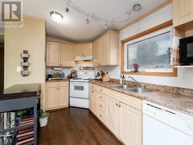 Property Photo:  511-989 Range Road  YT Y1A 6K1 