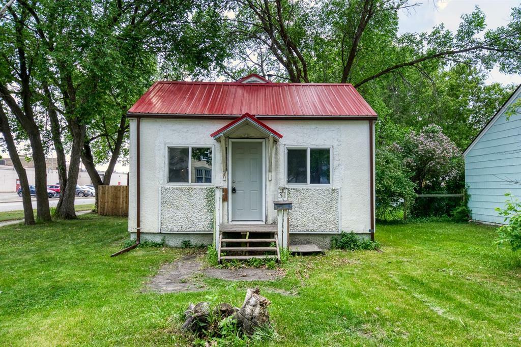 Property Photo: 31 4th Street Northeast MB R1N 1L3
