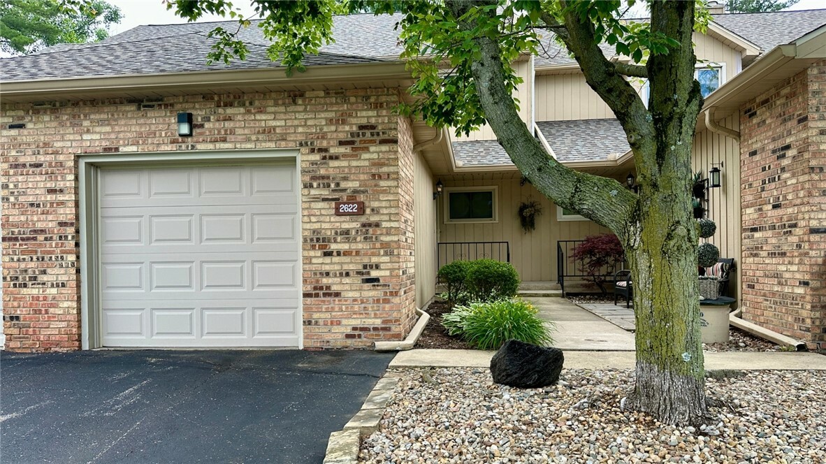 2622 Forrest Green Drive  Decatur IL 62521 photo