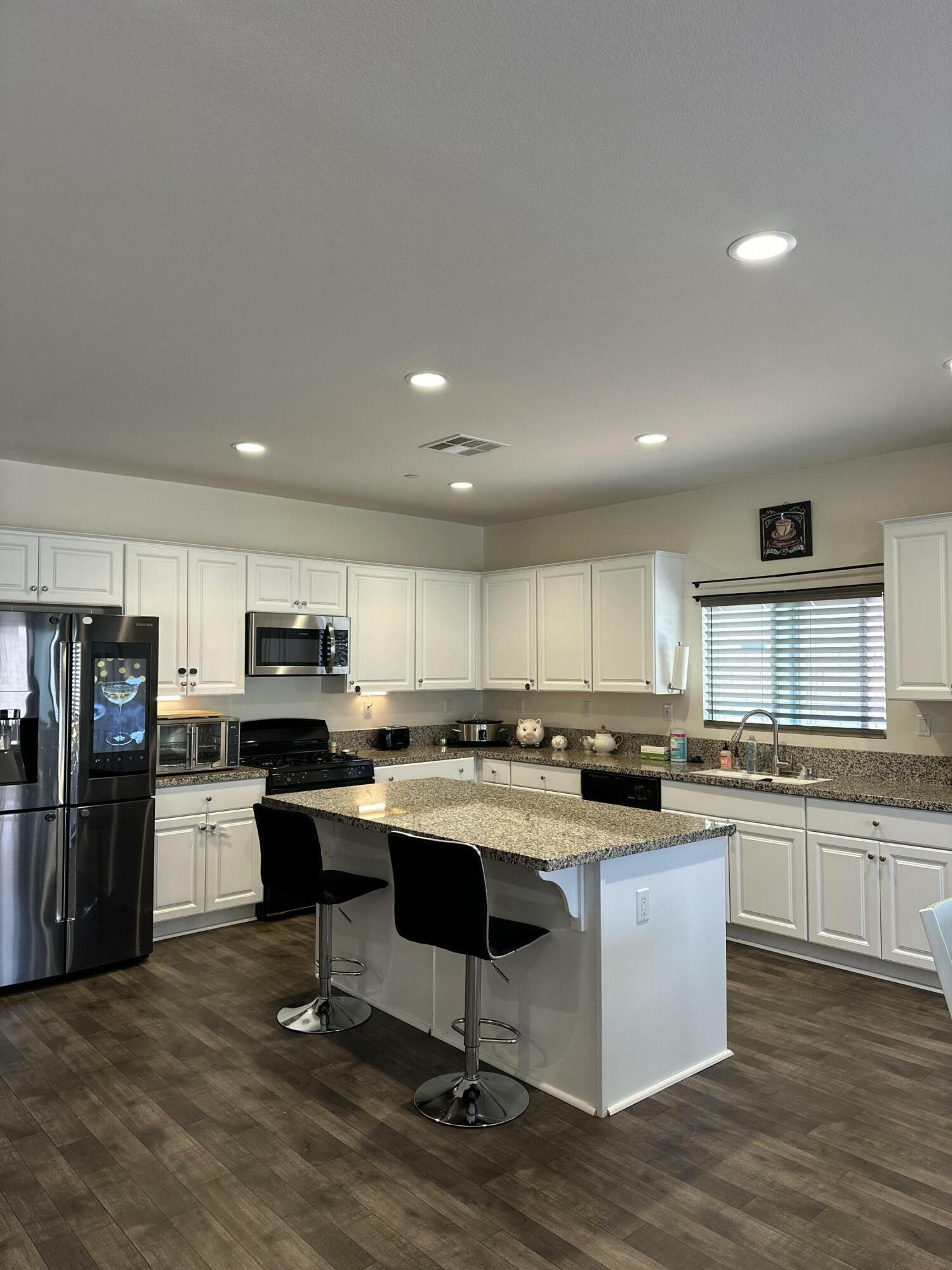 Property Photo: 42855 Gazapo Court CA 92203