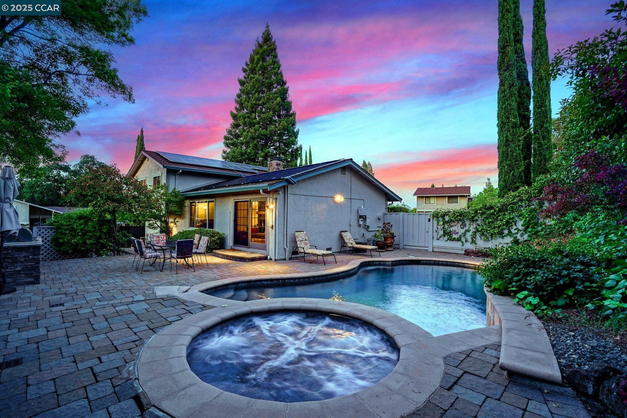 Property Photo: 2 Kulani Ln CA 94523