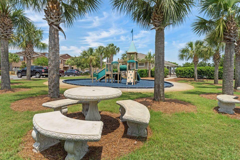 Property Photo: 2131 Wilsons Plover Circle FL 32566