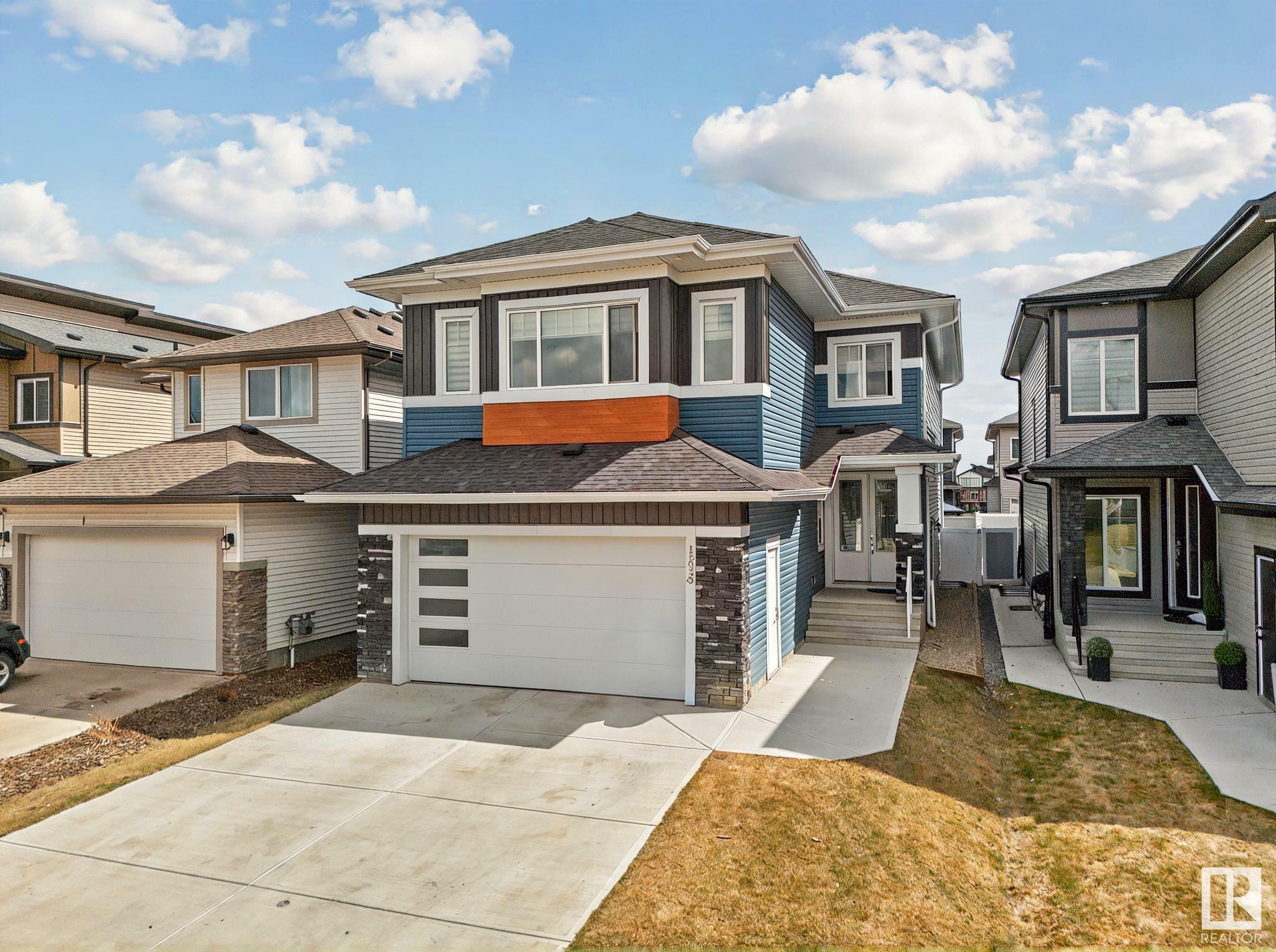 Photo de la propriété: 15023 15 Street NW AB T5Y 3T4