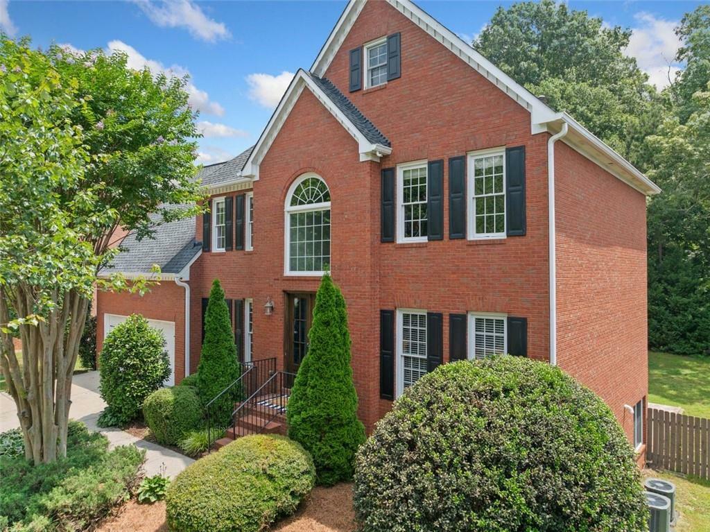 Property Photo: 530 Summerhill Drive GA 30075