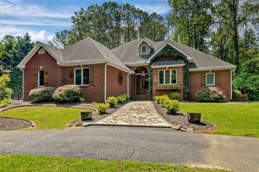 Property Photo: 312 Sterling Road GA 30143