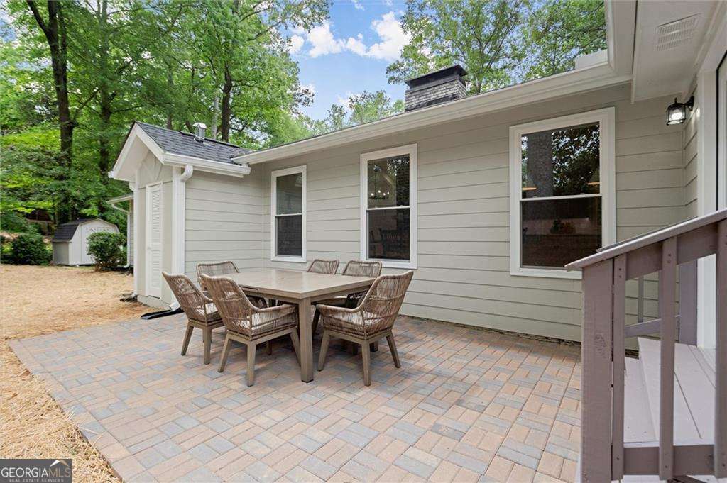 Property Photo: 6405 Cherry Tree Lane GA 30328