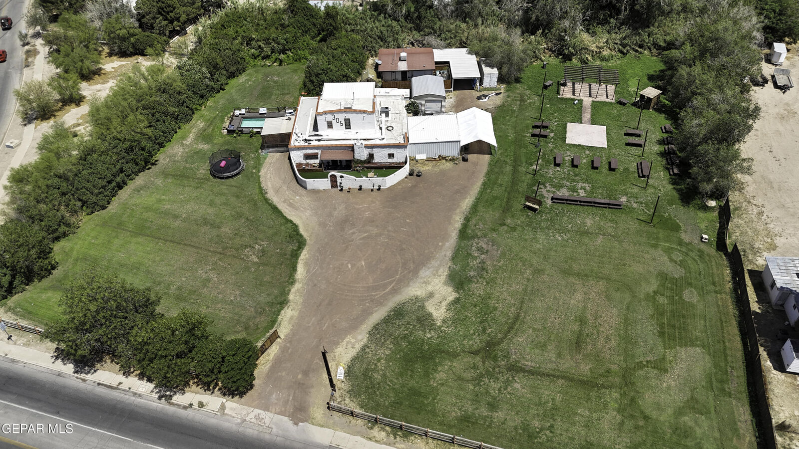 Property Photo:  305 N Carolina Drive  TX 79915 
